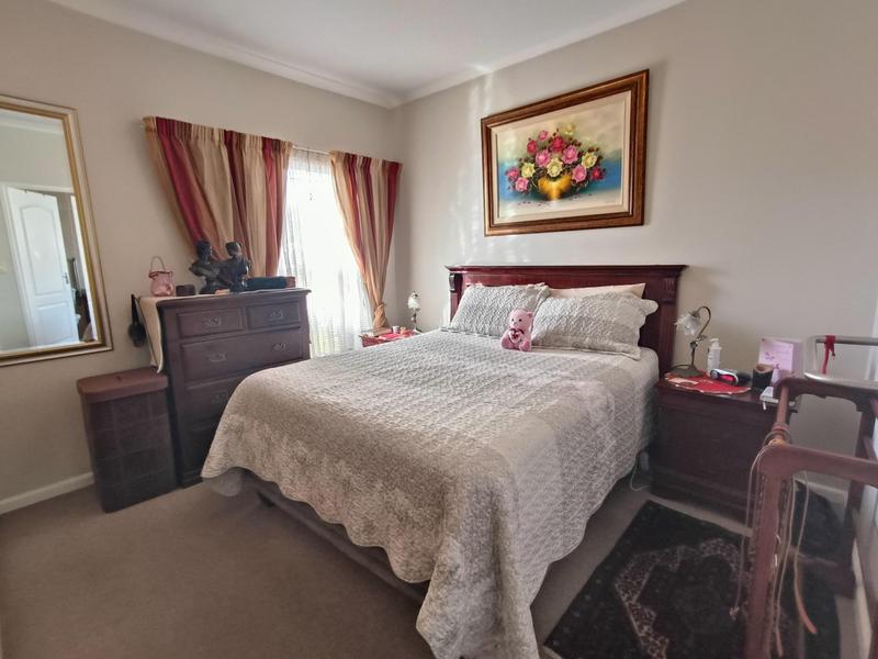 2 Bedroom Property for Sale in Protea Heights Western Cape